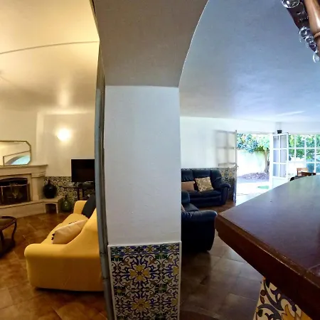 Holiday home Yucca House Carcavelos *