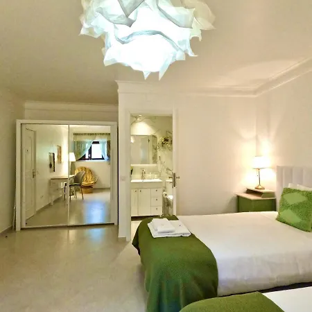 Holiday home Yucca House Carcavelos