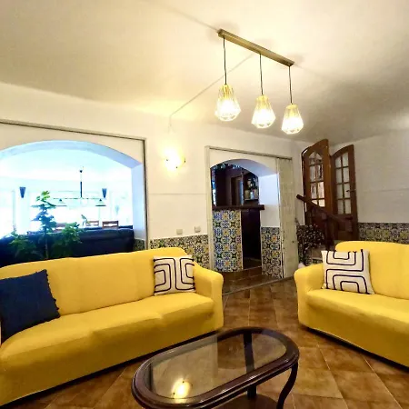 Holiday home Yucca House Carcavelos