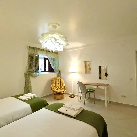 Holiday home Yucca House Carcavelos
