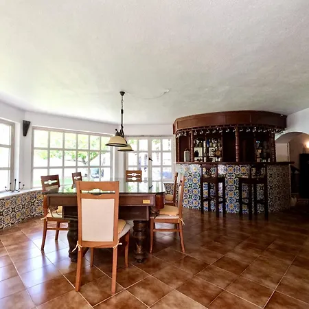 Yucca House Carcavelos