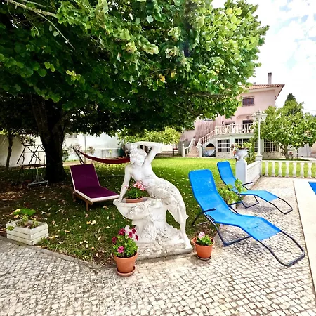 Yucca House Carcavelos (Lisbon)
